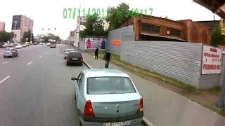 Авария в Омске на пересечении улиц Кемеровская и Красный Путь смотрим с 235