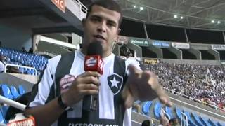 Loco Abreu faz três, Fogão vence e está na Final!