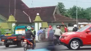 PARJIYEM - MBOK SEBLOH SI RATU YOUTUBE SIAP-SIAP DIPULANGKAN KE INDONESIA
