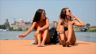 Barefoot Urban Moments HD video