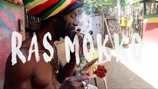 Ras Mokko natural lighta