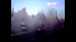 Прямое попадание снаряда в машину