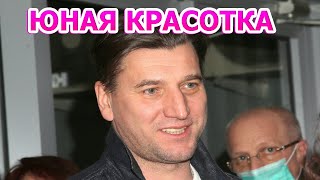 ОЧАРОВАТЕЛЬНАЯ КРАСОТКА! Вот как выглядит единственная дочь Александра Устюгова