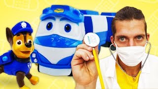 Видео про игрушки из мультфильмов Роботы поезда и Щенячий патруль. Больница для игрушек
