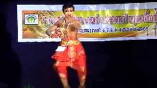 Male Bharatanatyam dancer 1