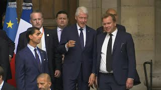 Chirac: Bill Clinton, Salma Hayek parmi les invités à Saint-Sulpice | AFP Images