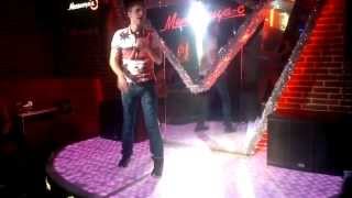 Алексей Брытков выступает в ночном клубе Метелица-С в Самаре 26.12.2013г.