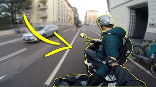 FARSI TRAINARE DA UNA MOTO SU UNA BICI A NOLEGGIO?! **epico**