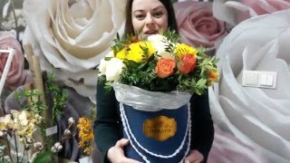25 микс роз в шляпной коробке