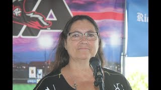 Diane Brann sings "The Star-Spangled Banner"