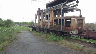 Заброшенный мотовоз на станции Гагра