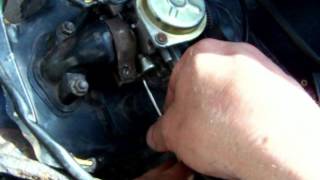 Как настроить карбюратор   на скутере  4т. carburetor setting.