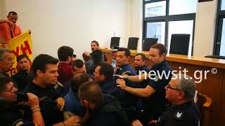 Χαμός στο Ειρηνοδικείο για τους πλειστηριασμούς