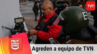Equipo de TVN fue agredido por estudiantes en cercanías de liceo emblemático | Muy buenos días
