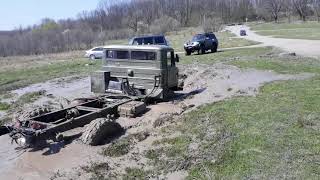 Покатушки  ГАЗ 66  vs NISSAN PATROL  GR Y61 НА БЕЗДОРОЖЬЕ. Глубокий брод, грязь, подъем.