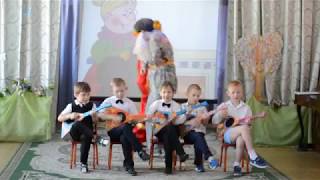 Бабушка испеки оладушки! Танцы, пляски, балалайка!