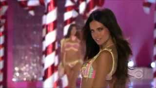 Adriana Lima - Gimme More