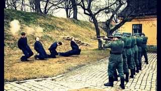 ШОК! Украинские военные  убивают солдат срочников