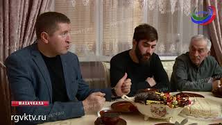 В Дагестане студент спас трех человек из утонувшего в КОРе автомобиля