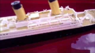 Titanic Model SInks