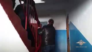 Освобождение заложников, работает ОМОН и ОУР