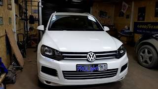 Volkswagen Touareg. Замена стёкол фар, замена линз, замена ламп.