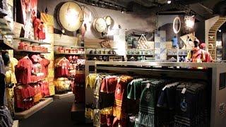 Harry Potter gift shop LONDON: Pins, Magnets & Keyrings