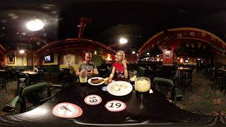 В пабе Harats pub 360 грудусов.