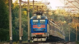 "Невероятный" ЧС4-065 ведет пассажирский поезд "ПРИКАРПАТЬЕ" ©