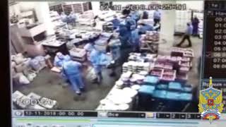 В Подмосковье кавказцы облили женщину бензином и угрожали поджечь ...