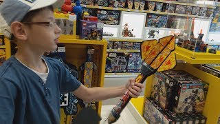 Lego Nexo Knights.  ПОХОД В МАГАЗИН ЛЕГО.  БОЕВЫЕ ДОСПЕХИ КЛЭЯ. ЩИТ СКАНИРОВАНИЯ