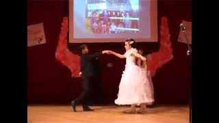 Дети танцуют вальс Буйнакск 2010 год
