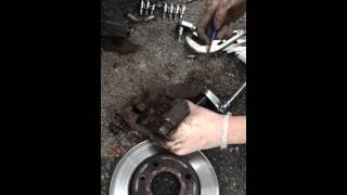 How to change brakes disc and pads Peugeot 206