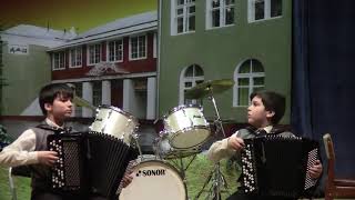 Дуэт баянистов "Братья Фроловы" Лакинская ДШИ, 2015 г.