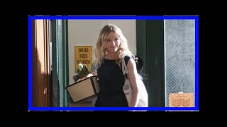 Завуча школы в России поймали на лесбийском сексе с ученицей| TVRu