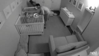Вот чем занимаются дети, когда спят родители!!!! пранк дети издеваются над родителями