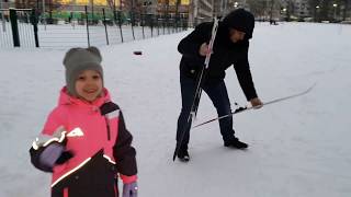 Лыжи первые шаги/В деревню в гости/Семья в деревне/Городская деревня