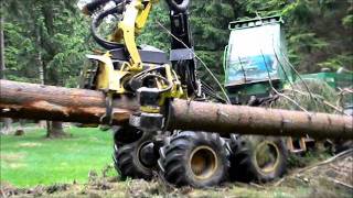 John Deere 1470D Eco III im Starkholz