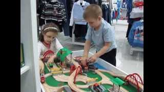 Железная дорога. Паровозики brio 009