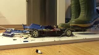 Cofra Thermo Boots VS RC Mini Cooper toy car, stomp, trample and destroy