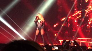 Man, I feel like a woman - Shania Twain in concert