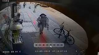 Нелюдь