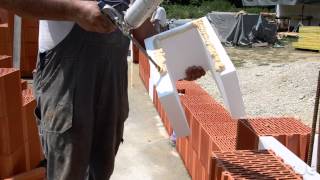 OBZORJE - Zidanje POROTHERM DRYFIX® (WIENERBERGER)