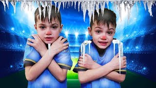 КАНИКУЛЫ и ЗАМЁРЗШИЕ ФУТБОЛИСТЫ)))