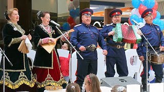 Казачий ансамбль «Сторонушка» — Мимо этой хаты, мимо этой вишни
