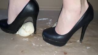 High Heels trampling Dough Preview!