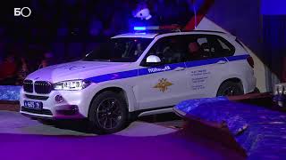В Казанском цирке прошла главная елка МВД Татарстана: детям показали полицейский BMW X5 и байки