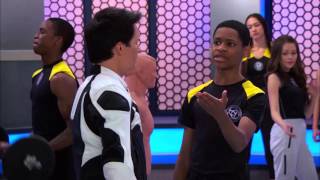 L'Académie Bionique | Les Bio-Teens | Disney Channel BE
