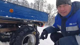 Мотороллер Муравей валит боком. Покатушки по замерзшему озеру, немного пухляка.  Чуть не утопили)))