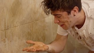 Maluma - Felices los 4 (Official Video) PARODIA "LE CAGUÉ TODO EL BAÑO"